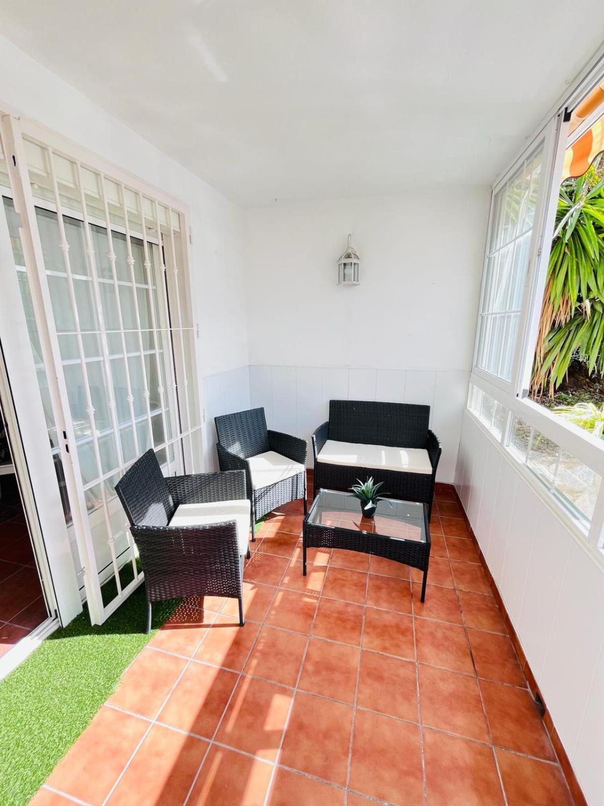 Apartamento Pueblo Evita Apartment Benalmadena Bagian luar foto